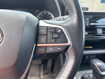 2023 Toyota Highlander XSE