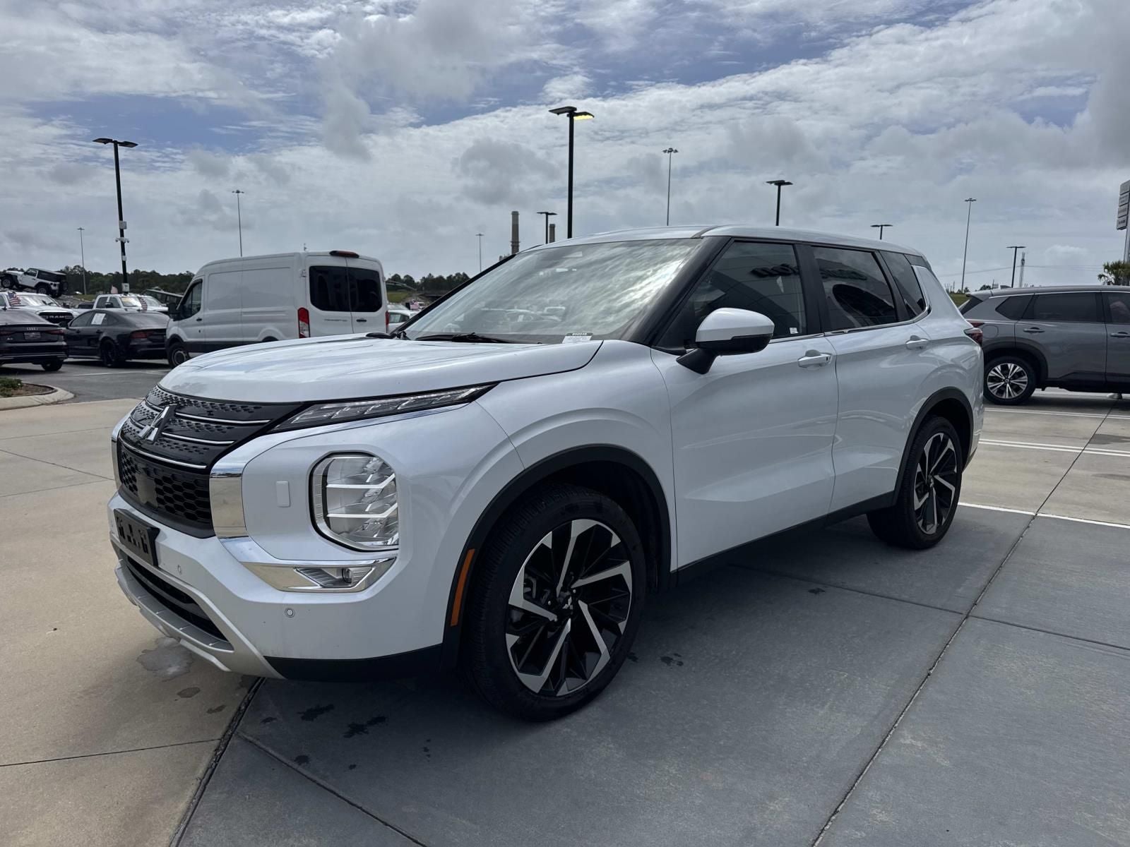 2023 Mitsubishi Outlander SE Special Editiont S-AWC