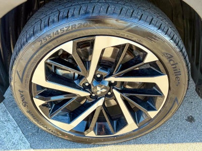 2024 Mitsubishi Outlander Base