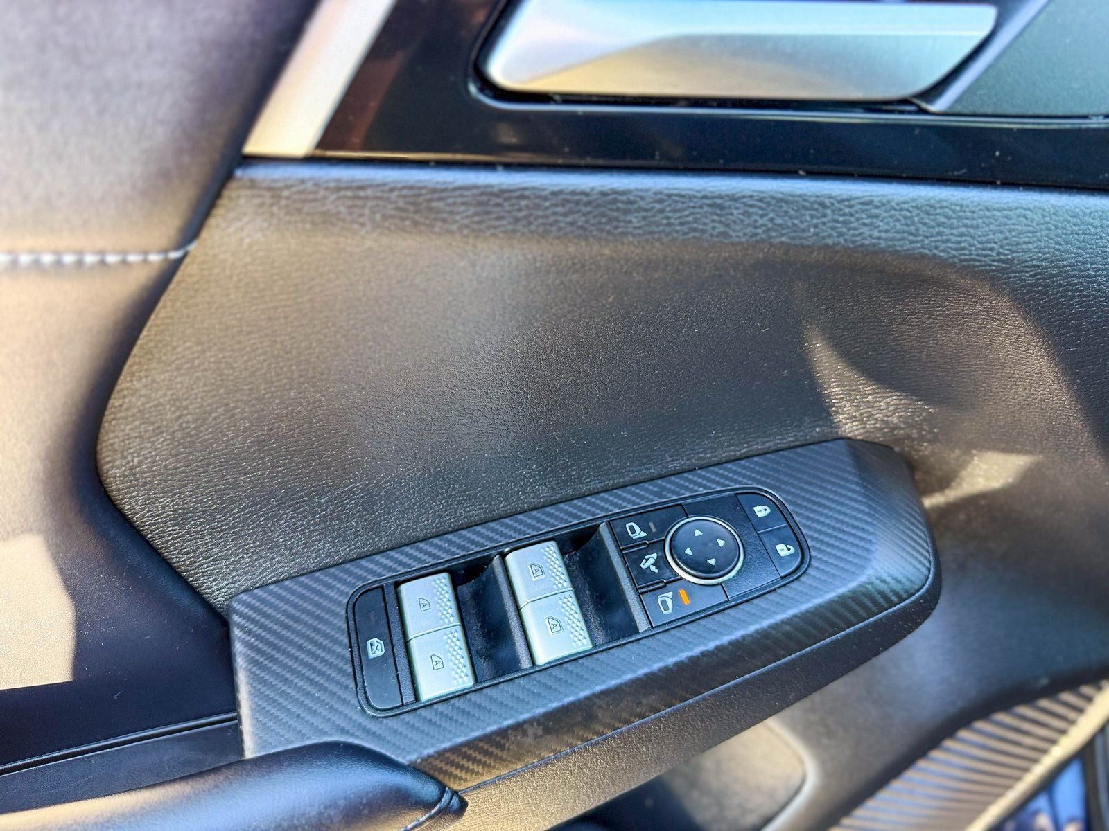 2024 Mitsubishi Outlander Base