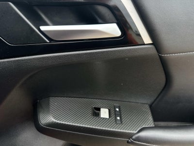 2024 Mitsubishi Outlander Base