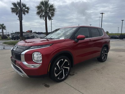 2024 Mitsubishi Outlander Base