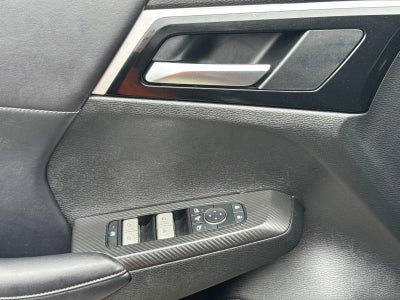 2024 Mitsubishi Outlander Base