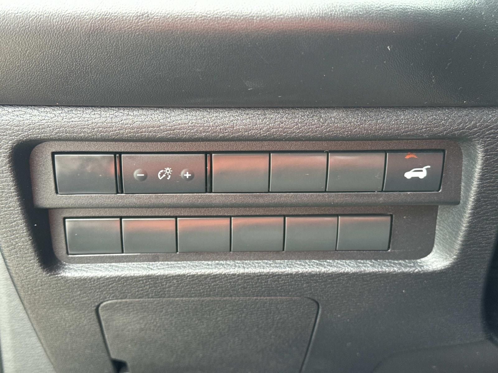 2024 Mitsubishi Outlander Base