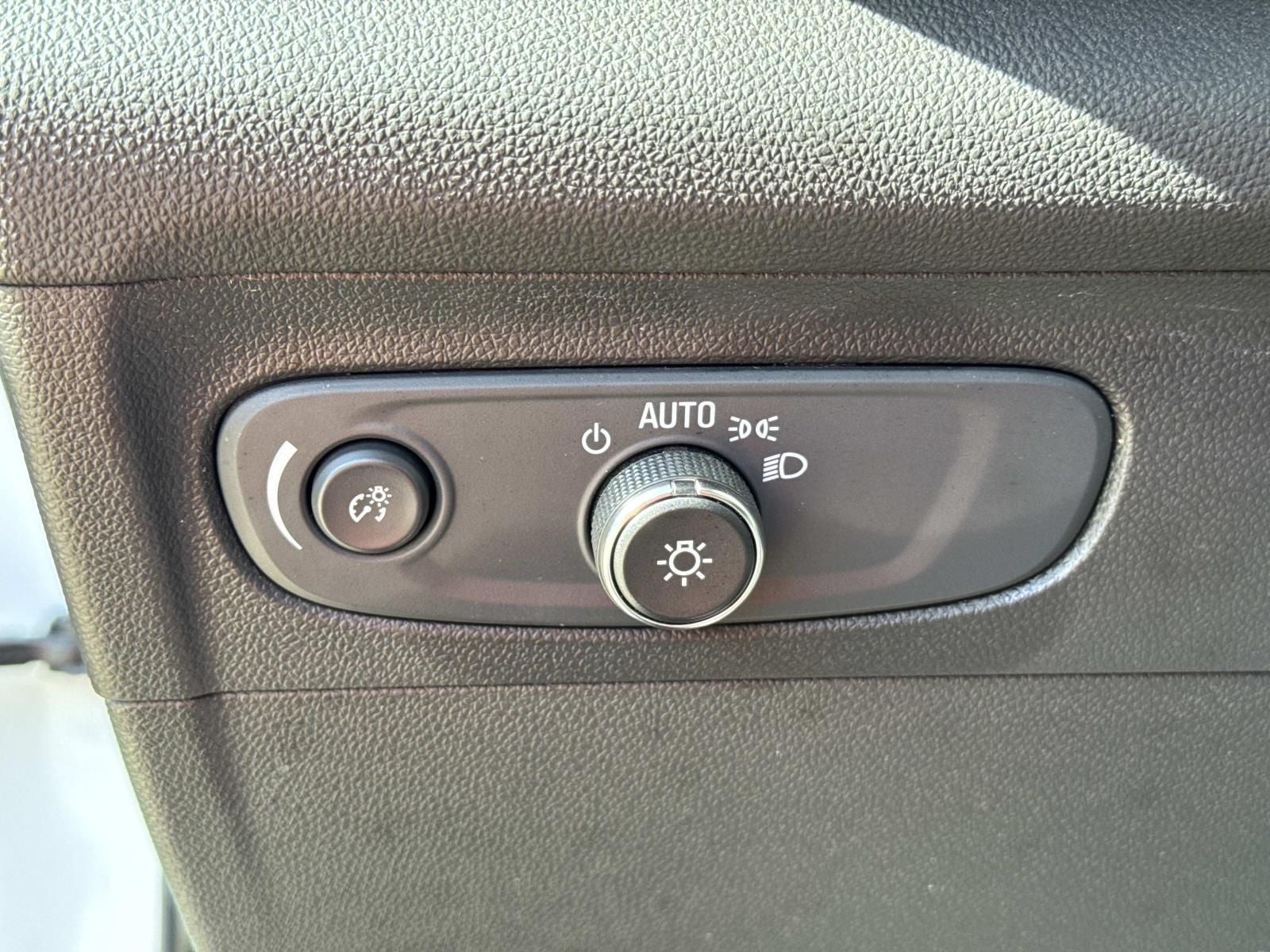 2021 Buick Envision FWD Preferred